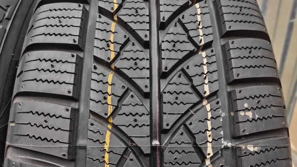 Шини 215/65R16С. 99% ! Пари!  Зима М+С