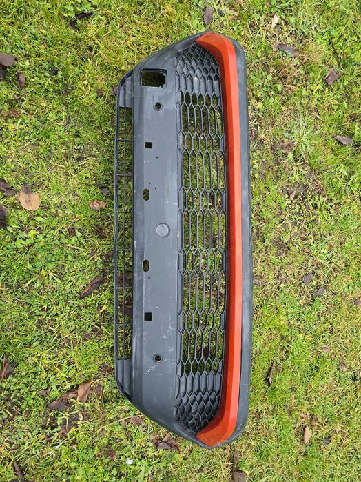 kratka środkowa zderzaka Toyota C-HR lift