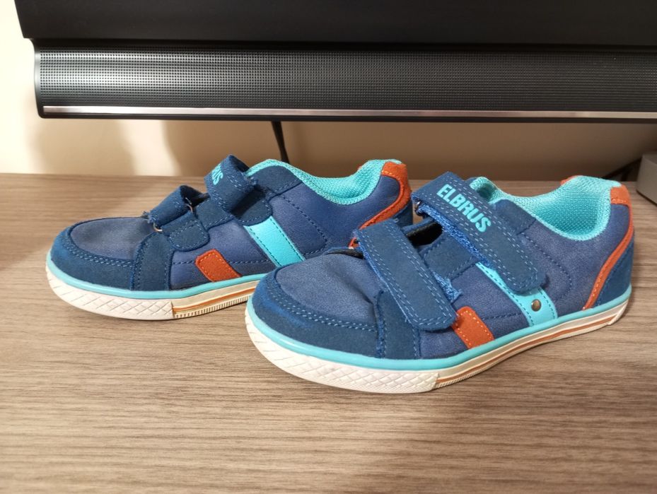 Buty adidasy półbuty trzewiki Elbrus rozmiar 31