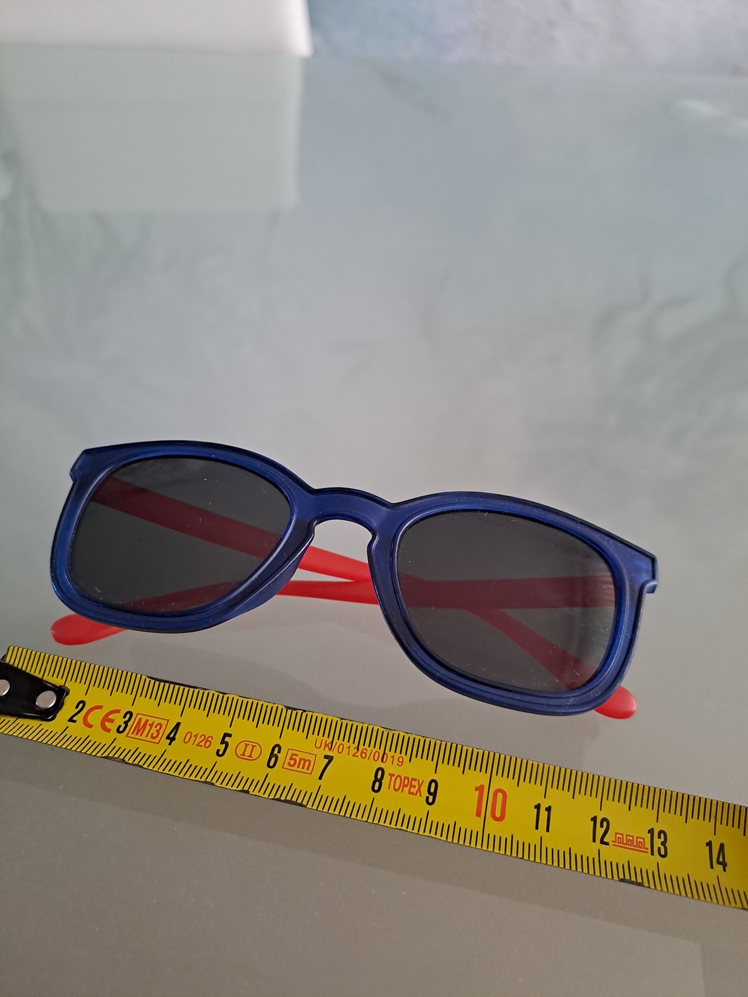 Okulary przeciwsłoneczne dziecięce okularki