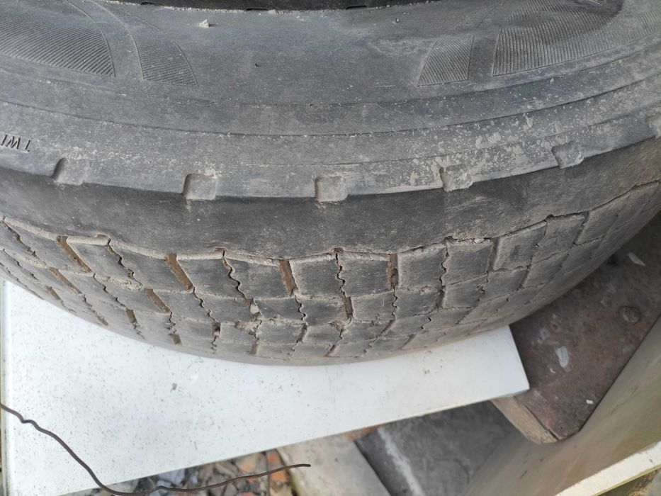 Шини отані 315/70