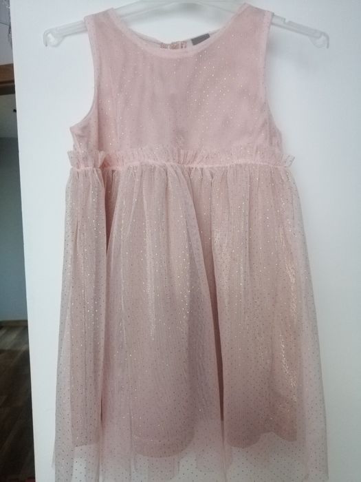 Elegancka sukienka dla dziewczynki