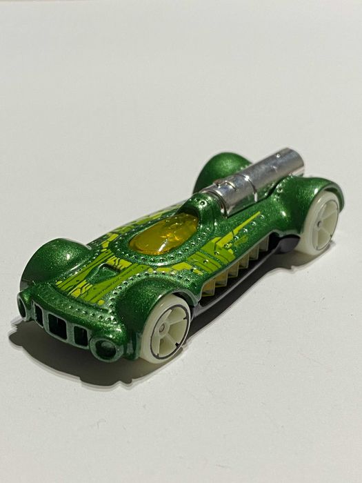 Hot Wheels Resorak