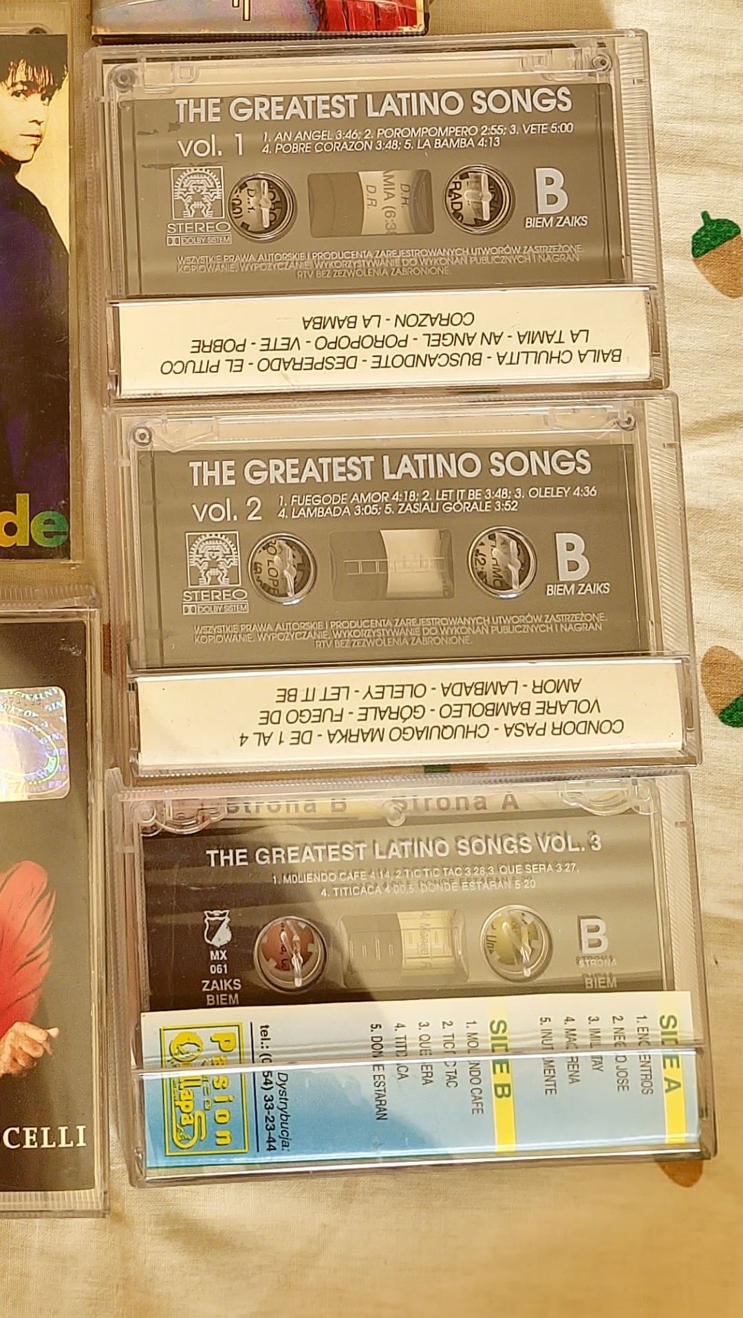 Trzy kasety magnetofonowe the greatest latino songs