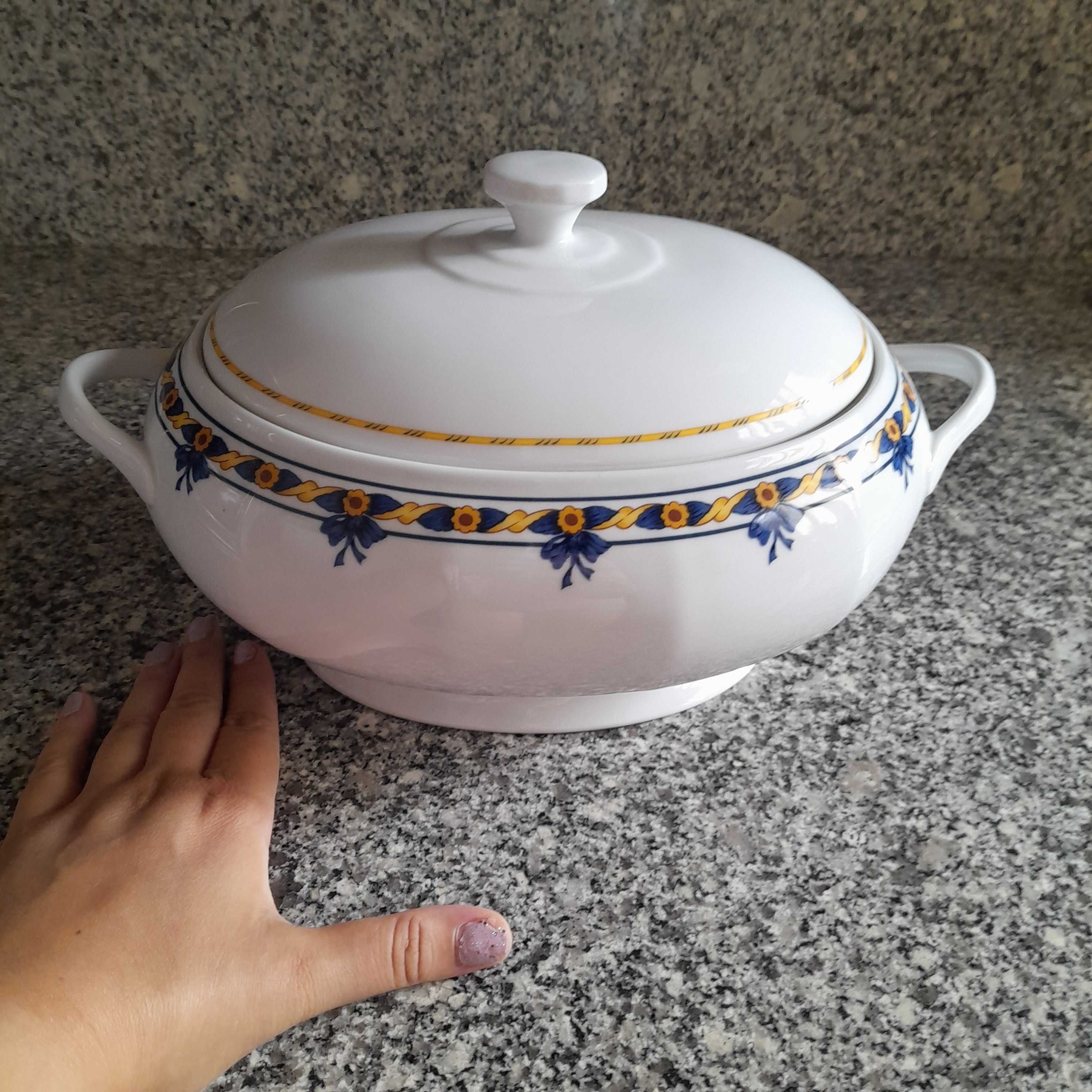 Terrina Vista Alegre Sonata em bom estado