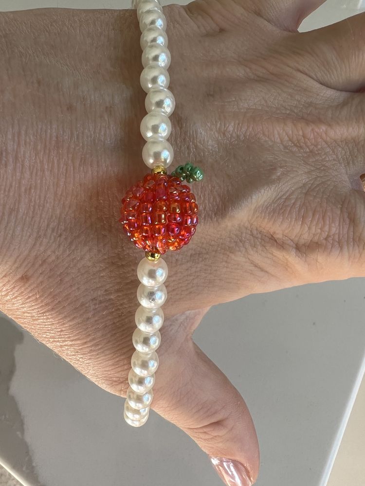 Naszyjnik perły i owoc 3D