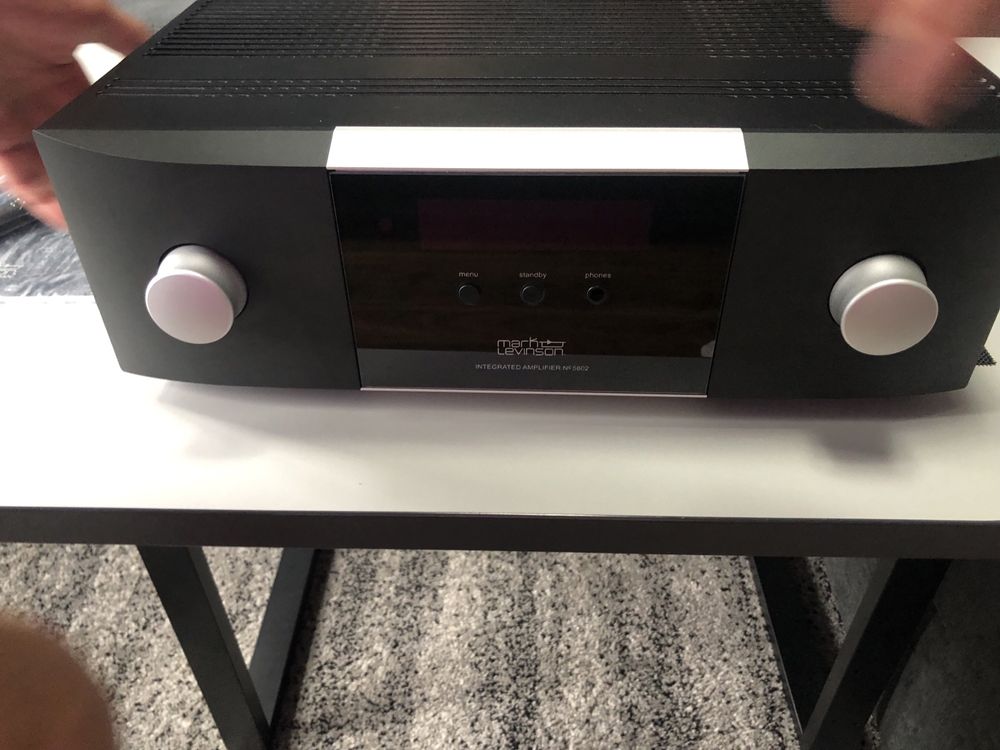 Wzmacniacz Mark Levinson