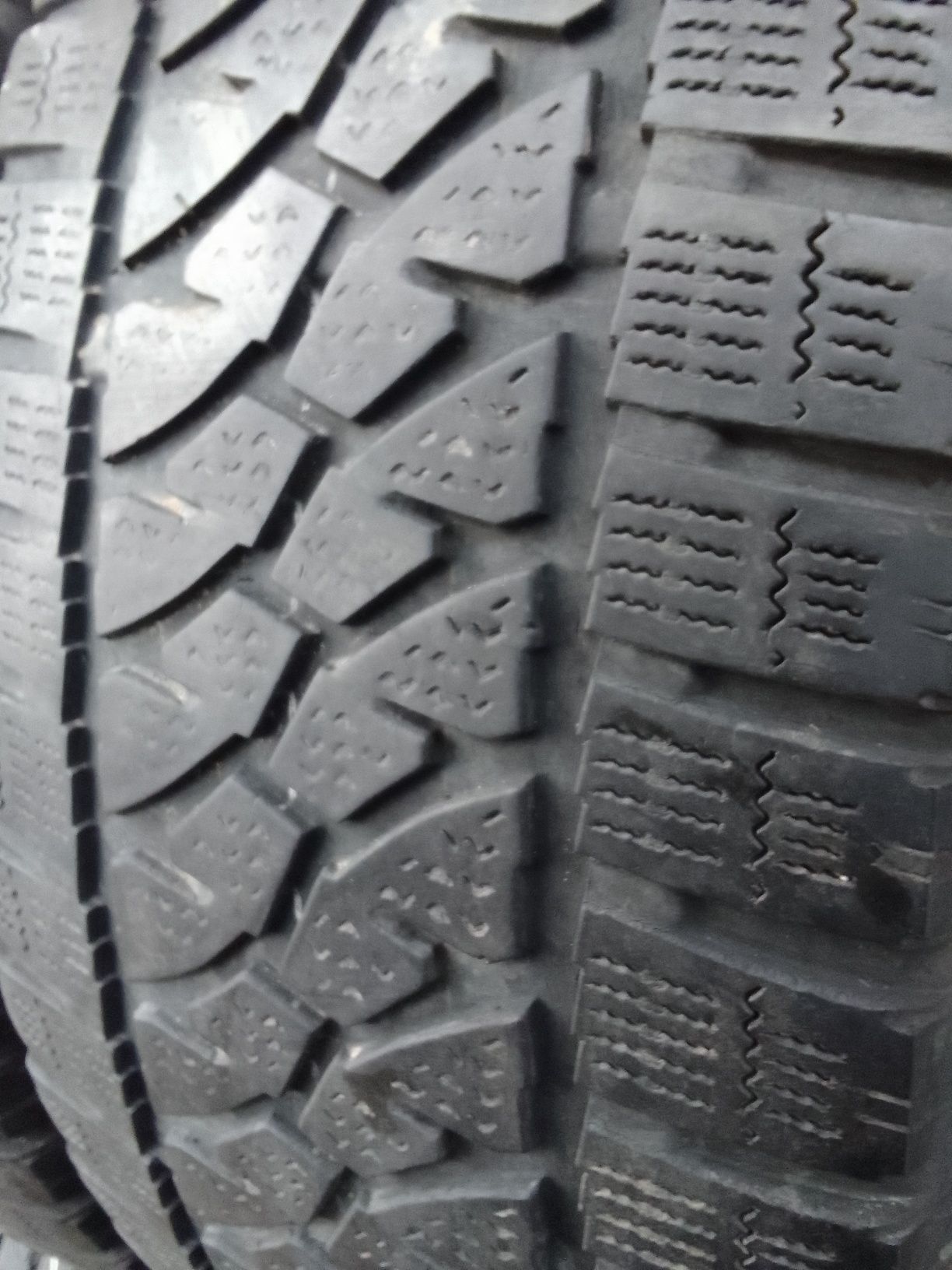2 Opony zimowe 235/65r16C BRIDGESTONE 2018r