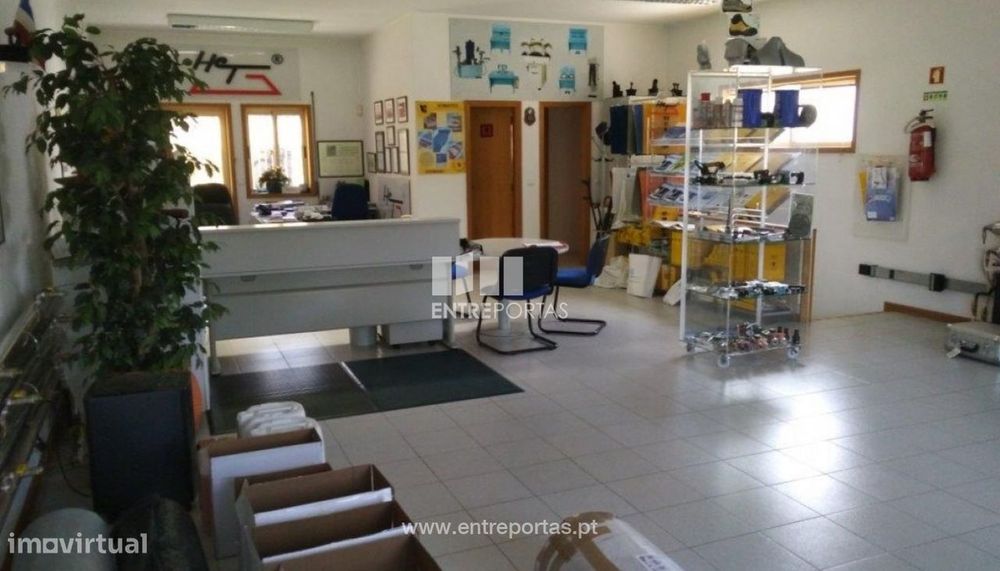 Venda de loja em Aveleda, Vila do Conde