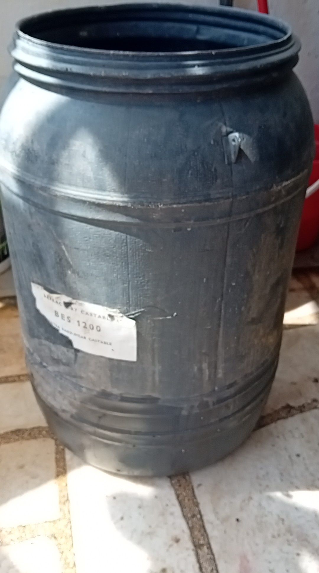 bidão grande p/ aproveitamento de agua da chuva 65 alt, 1,30diametro