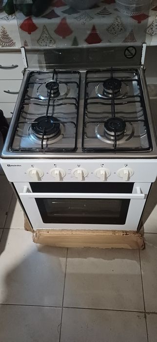 Fogão em bom estado
