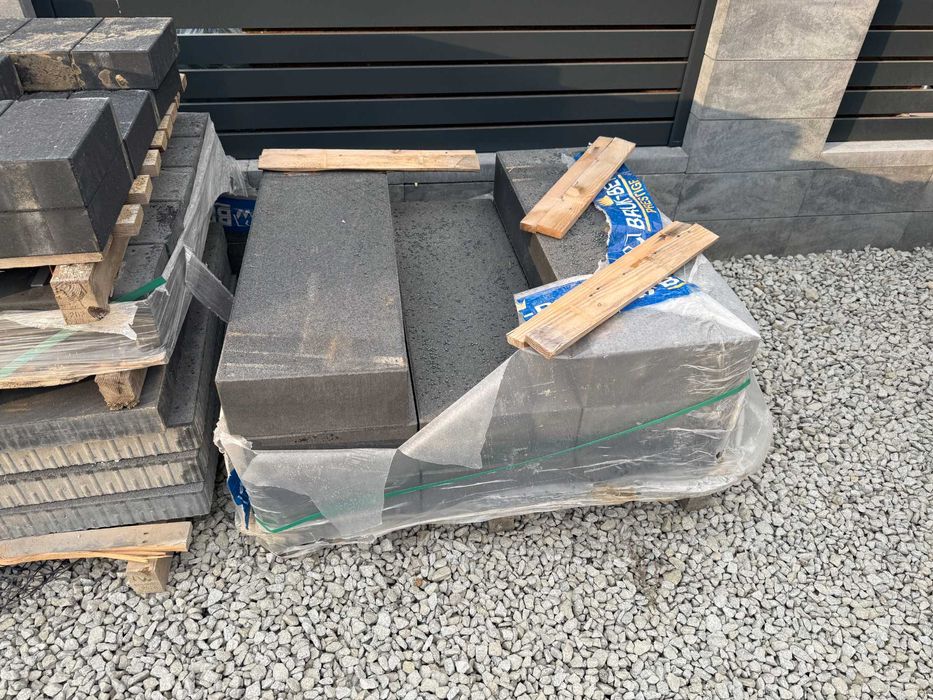 Palisada BRUK-BET NOVATOR GRAFIT 100cm (11,8x18,75x100) NOWA