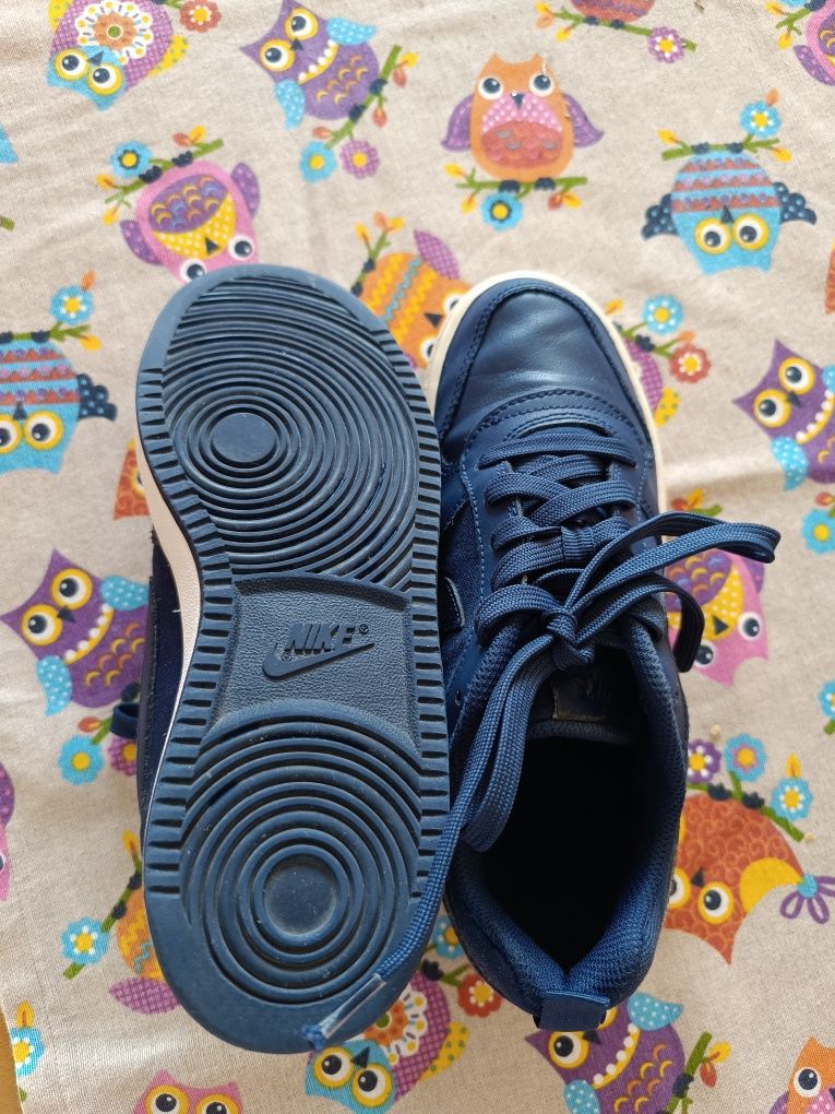 Sapatilhas Nike | tamanho 37,5