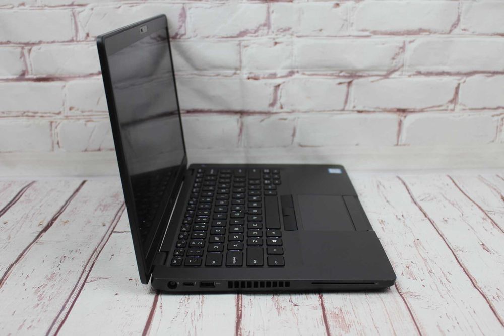 Ігровий ноутбук ультрабук Dell / i5-9400H / 16gb DDR4 / SSD / FullHD /
