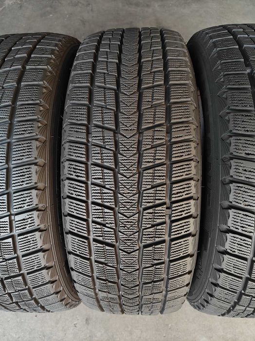 R16 215 70 шини зимові Nexen Winguard Ice SUV на позашляховик