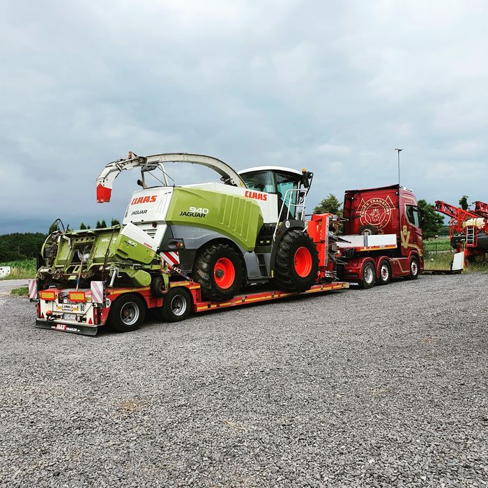 Transport kombajnów,sieczkarni,maszyn,domków, gabarytów,