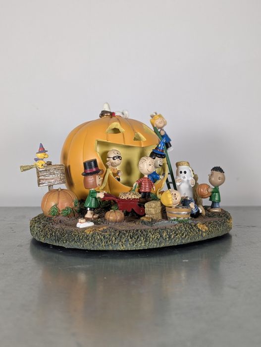 Snoopy ozdoba haloweenowa wielkie wycinanie dynie Peanuts figurki