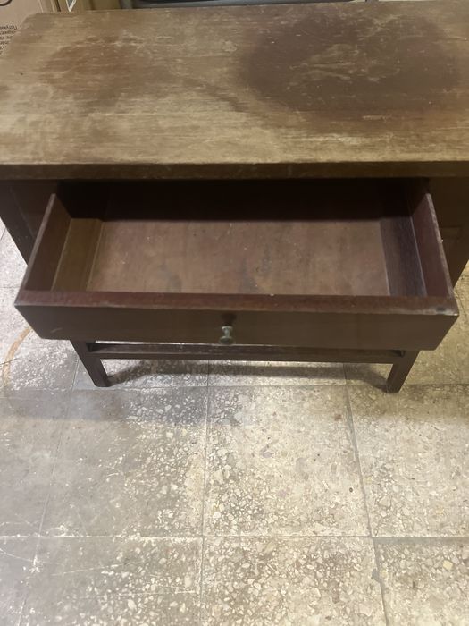 Movel pequeno antigo