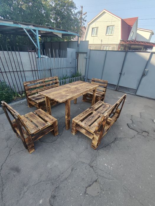 Меблі з піддонів, ліжко з піддонів, диван,, стіл з піддонів