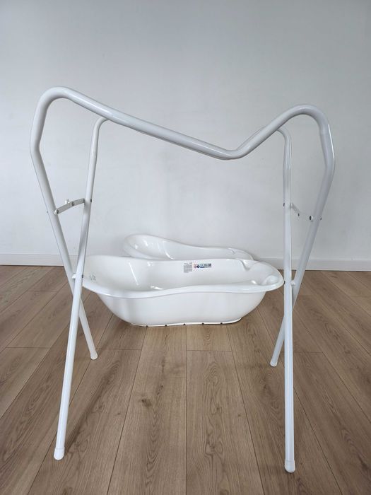 Stojak do wanienki + dwie wanienki mała i duża