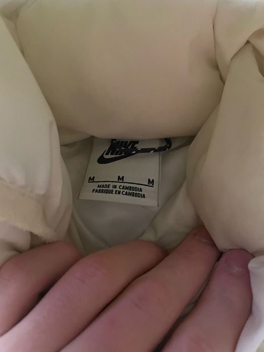 Пухан nike черно-белый