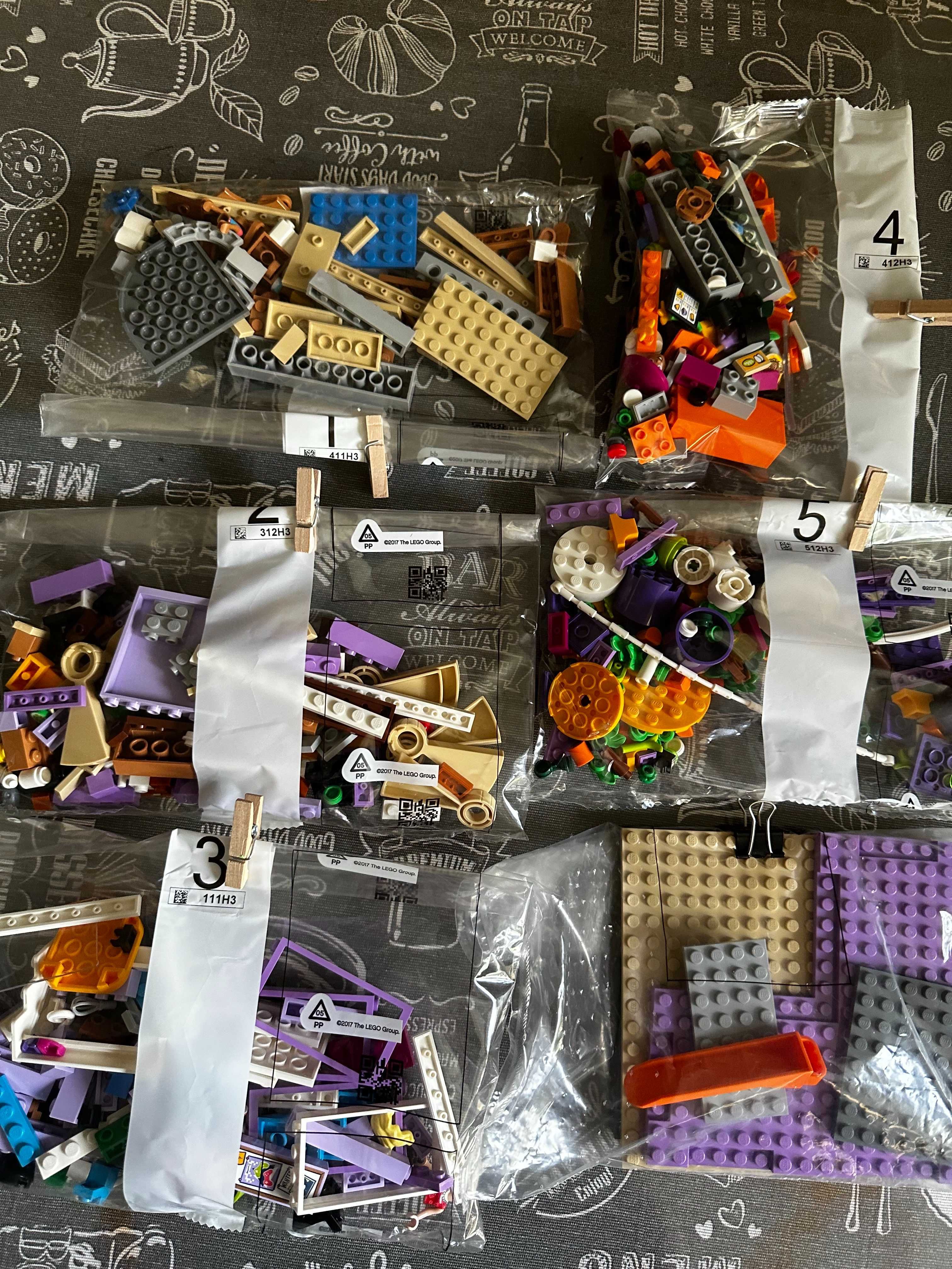 Конструктор LEGO® Friends Хартлейк-Сити. Общественная кухня (41747)