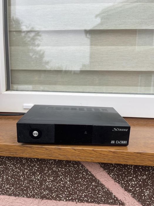 Продаю цифровой эфирный ресивер Strong SRT-8500 Т2