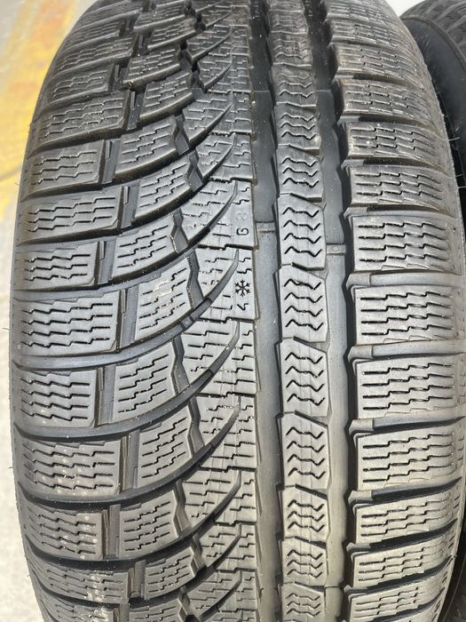 Шини зимові R19 255 35 225 40 Nokian WR Склад Осокорки