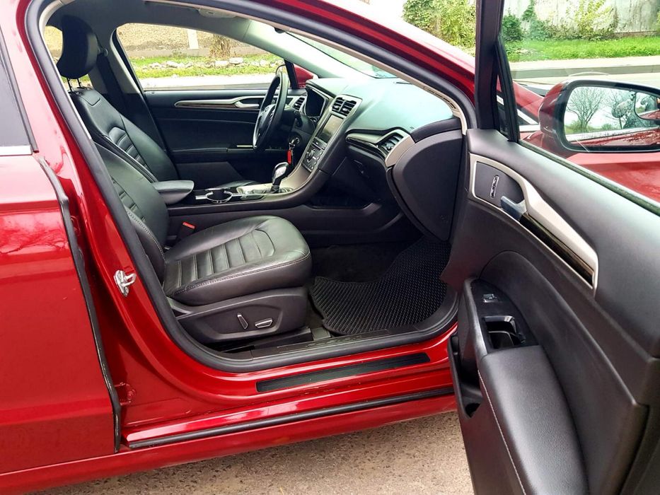 Форд фьюжен  в отличном состоянии