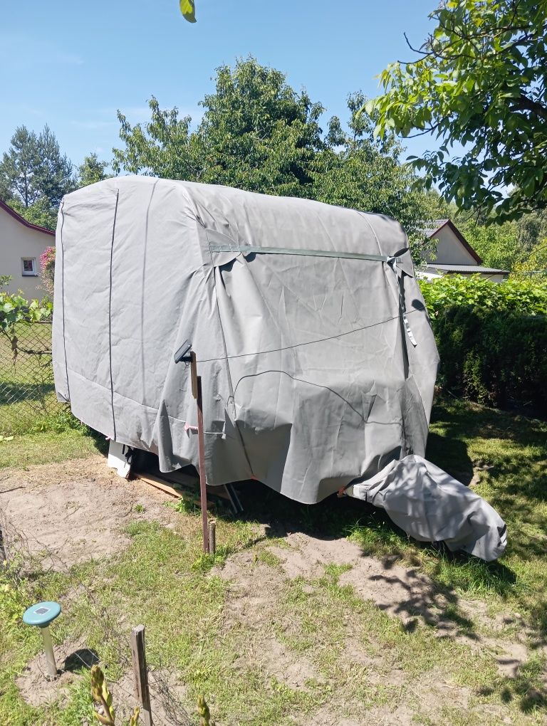 Przyczepa kempingowa niewiadów
