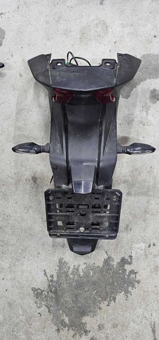 Zadupek, plastik, lampa tył, błotnik, zadupek z lampą Bajaj Dominar