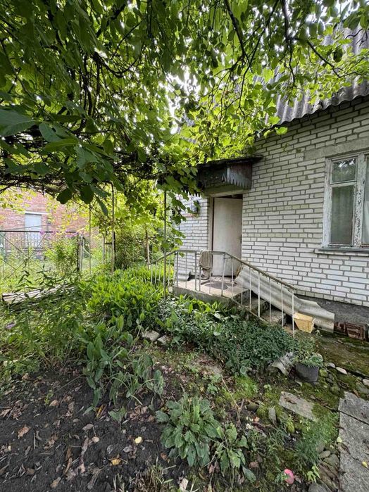 Продаж дачі,ділянка 9 соток,біля лісу,15 хв від Львова. с.Дібрівки