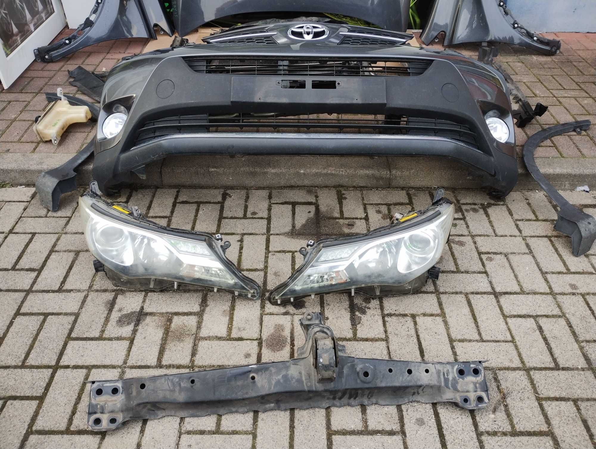 Przód kompletny Toyota Rav4 IV Xenon Spryski Zderzak Maska Błotnik Pas