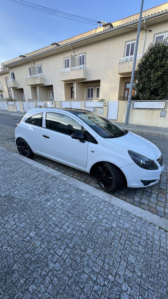 Opel corsa 1.3 black edition
