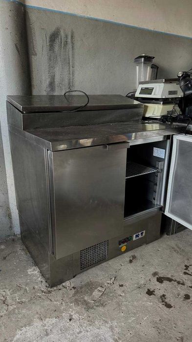 Стіл холодильник