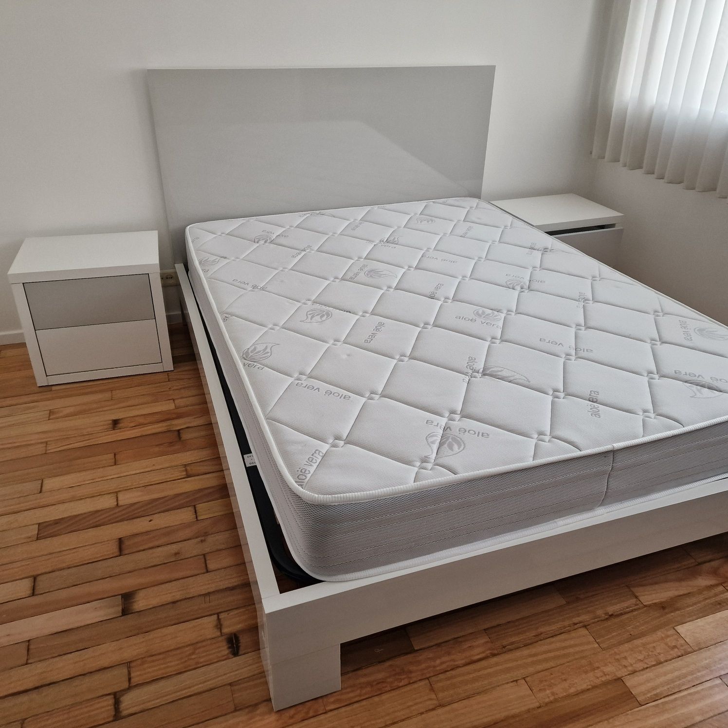 Quarto como novo em termolacado brilho