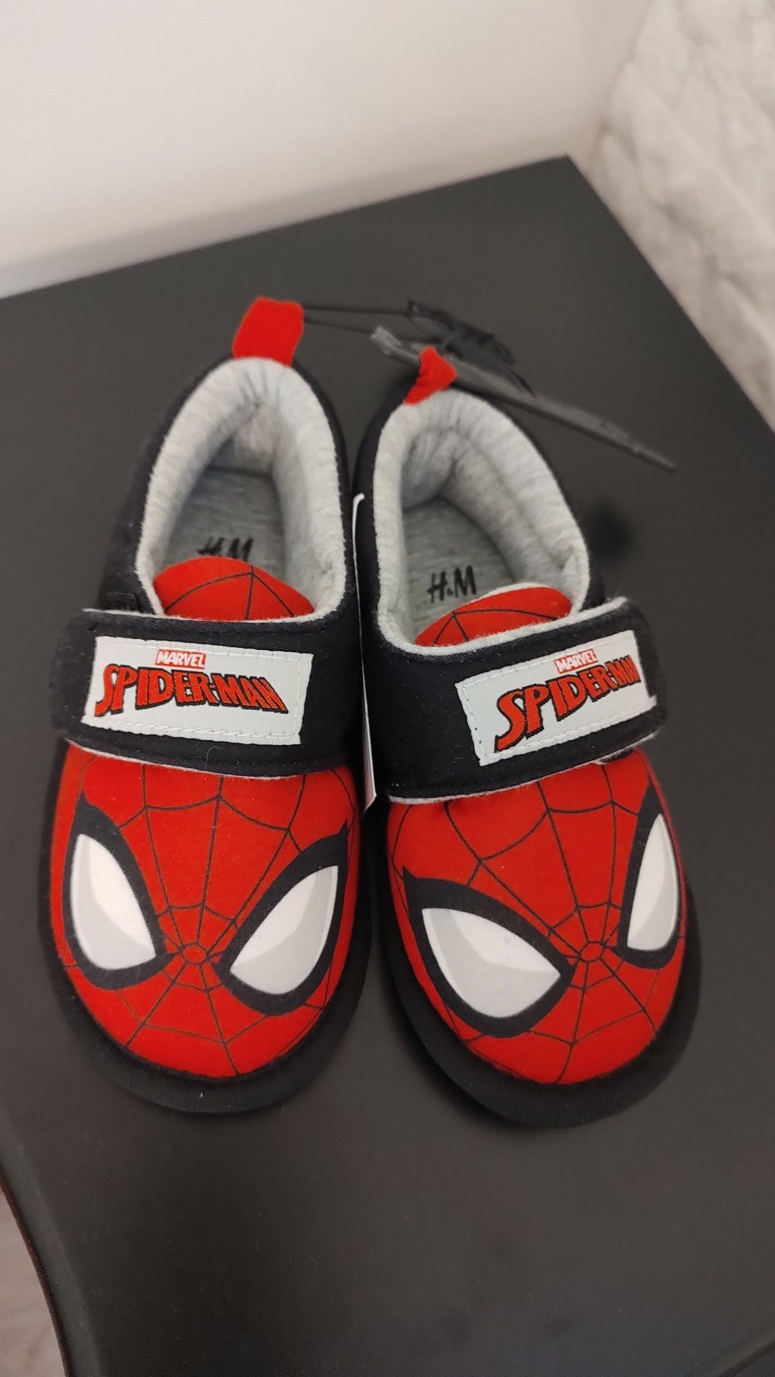 Nowe buty pantofle Spiderman H&M 26/27 rzep