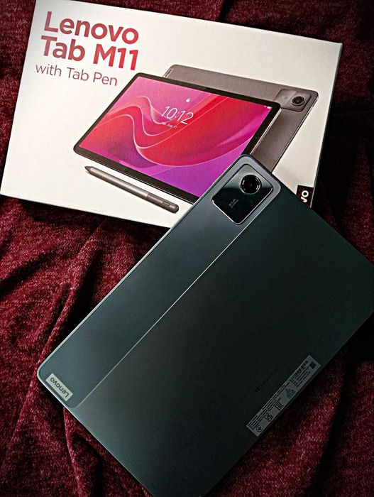 Lenovo Tab M11 + клавіатура та мишка, в ідеальному стані