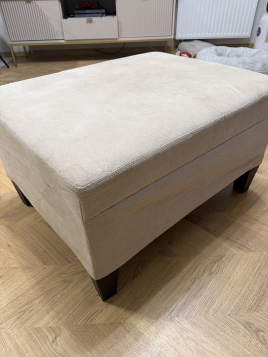 Beżowy puf / podnóżek