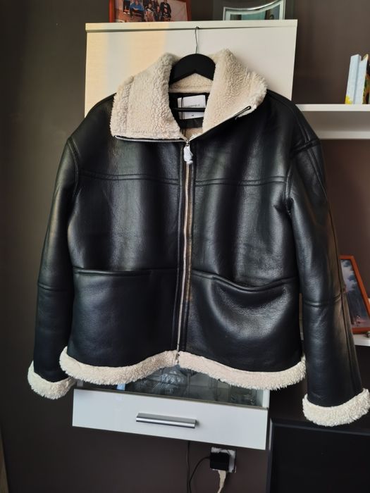 Kurtka z eco skóry ocieplana