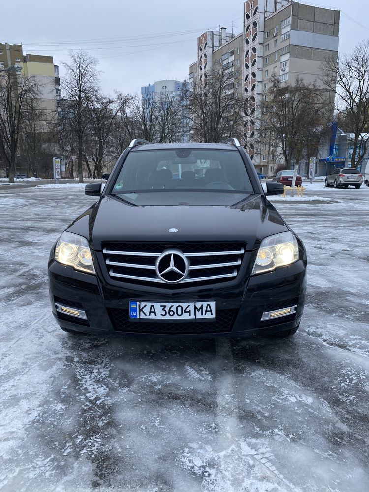 Mercedes-Benz GLK- Class 2011