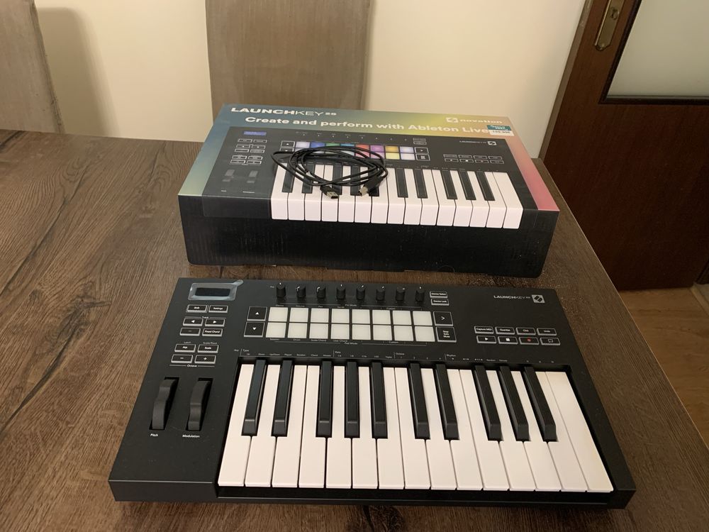 Novation launchkey 25 Mk3