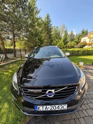 Volvo XC60 D4 R-Design 190 KM - Automat - 2015