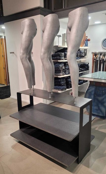 Expositor Calças de Homem