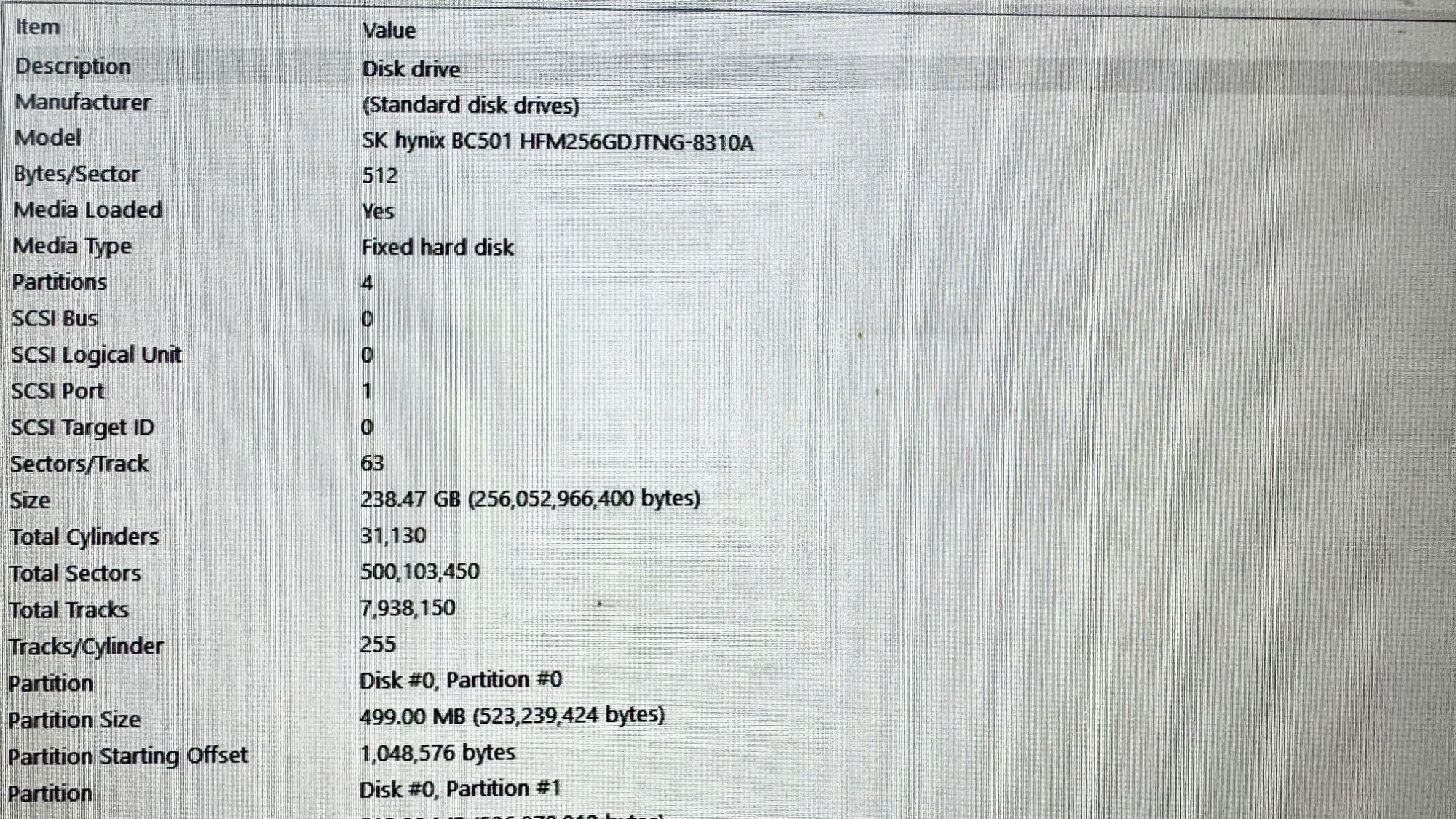 zestaw komputerowy z monitorem