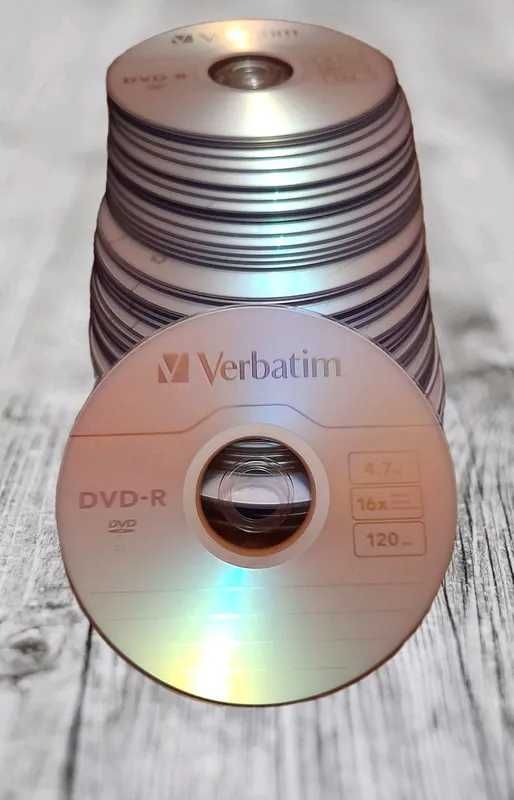 Диски чисті Verbatim (болванки) DVD-R 4.7 GB 16x ціна за 1 шт., 30 шт.