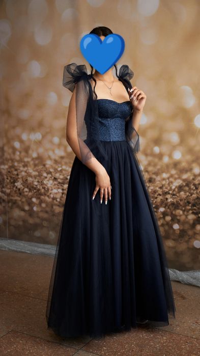 Розкішна випускна сукня