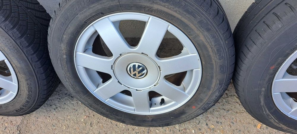 Felgi aluminiowe koła opony Volkswagen Passat B5 5X112 15"