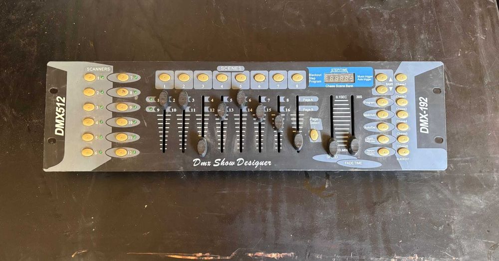 Controlador de iluminação DMX Show Designer
