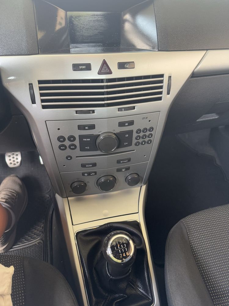 Opel Astra 1.7 GTC Sport